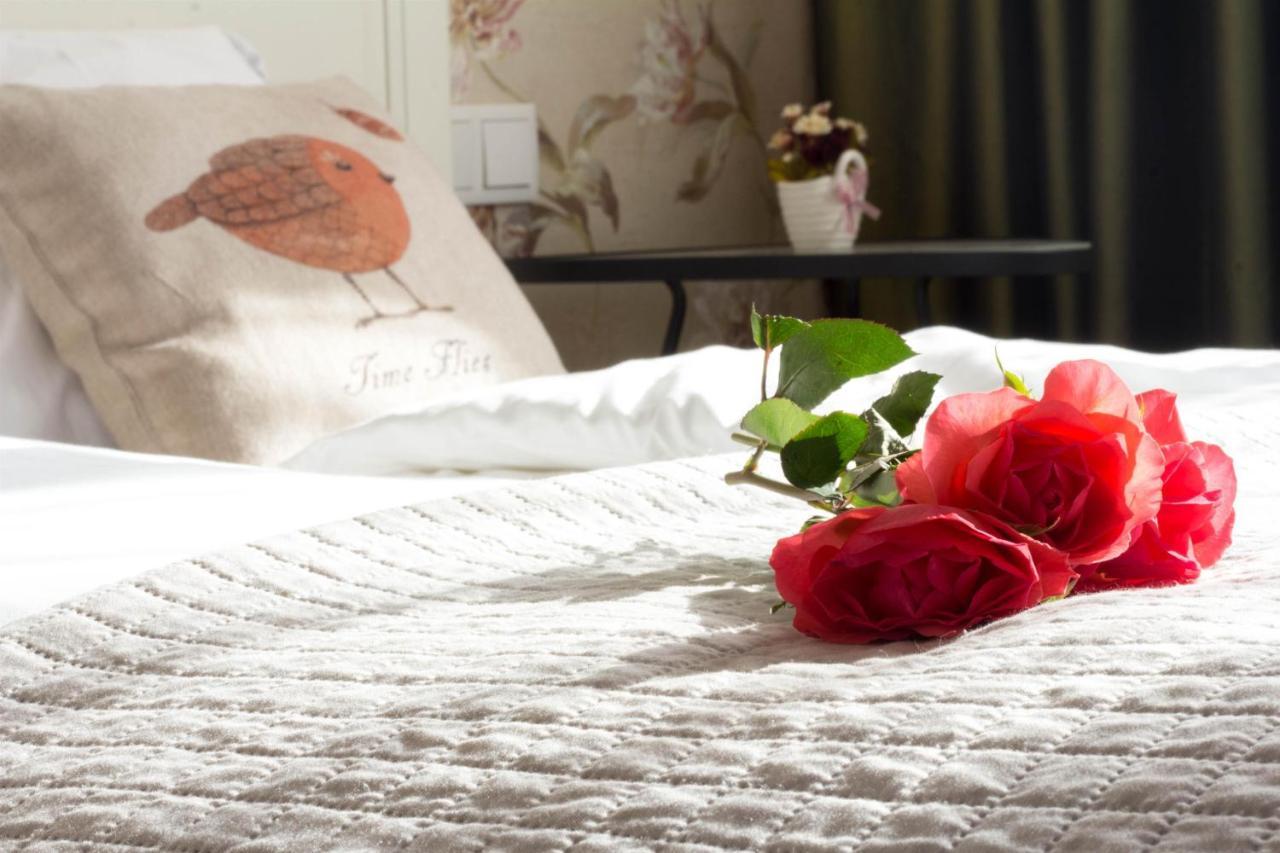 Krupnicza Modern Old Town Apartments - By Upstairs Krakow Luaran gambar