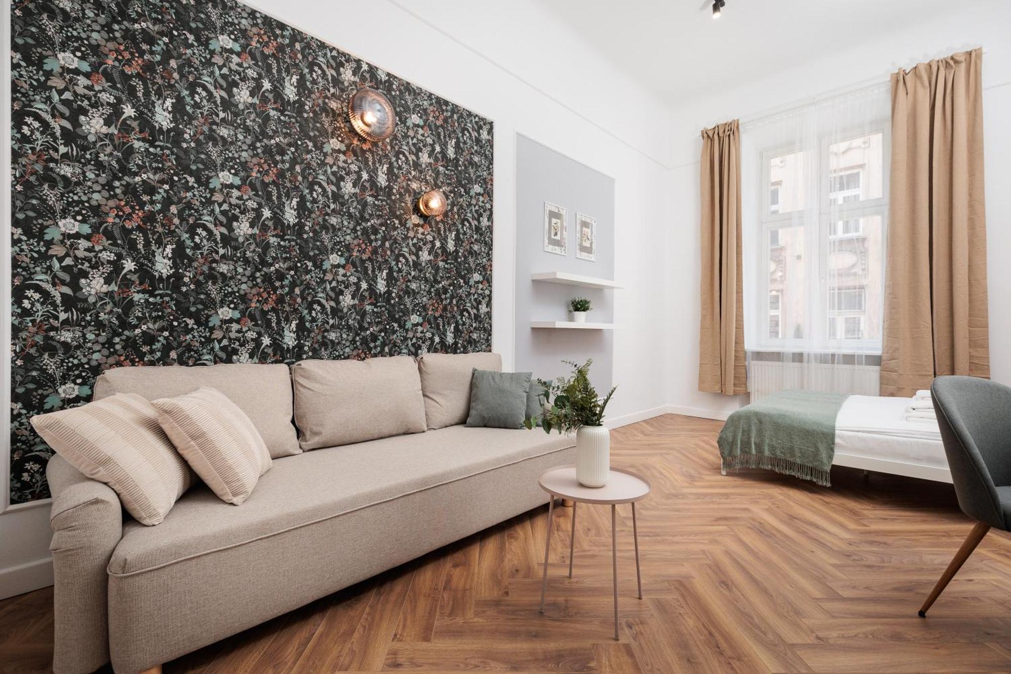 Krupnicza Modern Old Town Apartments - By Upstairs Krakow Luaran gambar