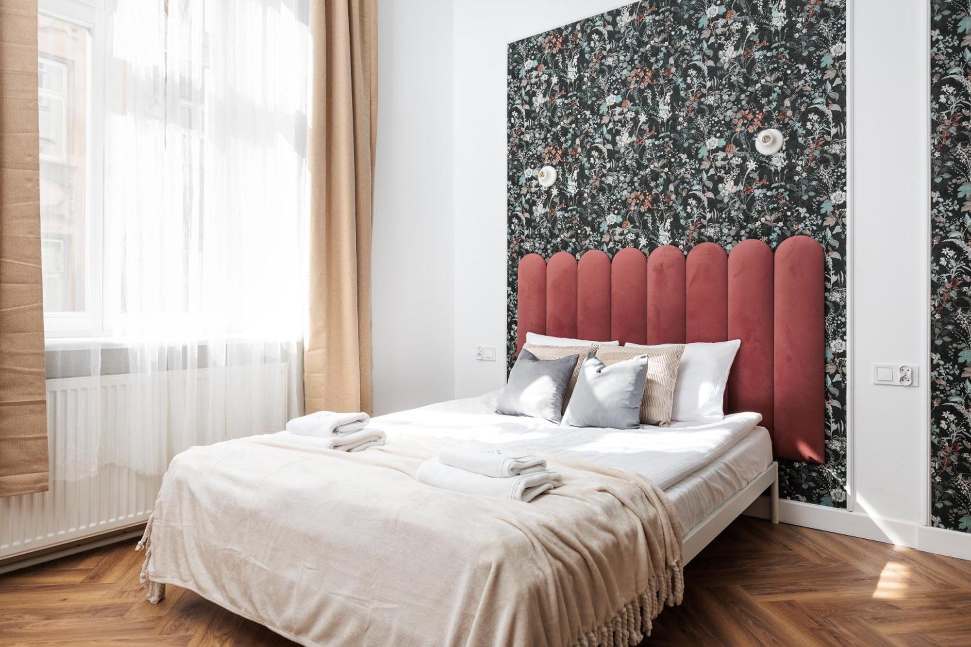 Krupnicza Modern Old Town Apartments - By Upstairs Krakow Luaran gambar